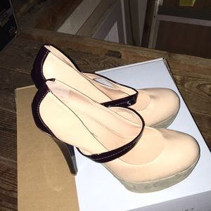 Jessica Simpson heels